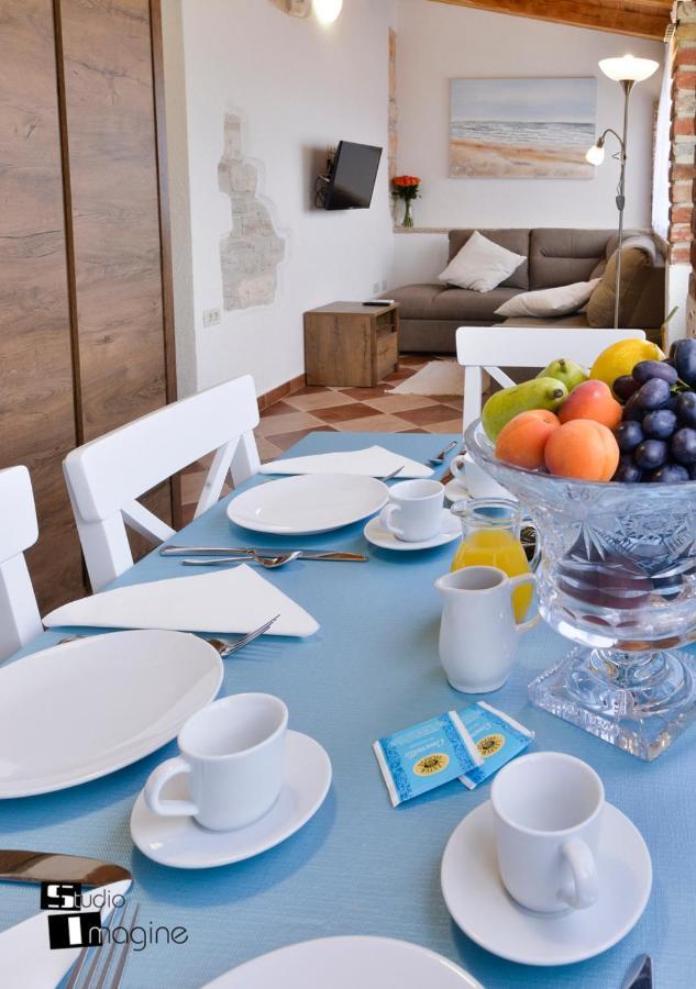 Charming Stone Cottage By The Sea Umag Exterior foto
