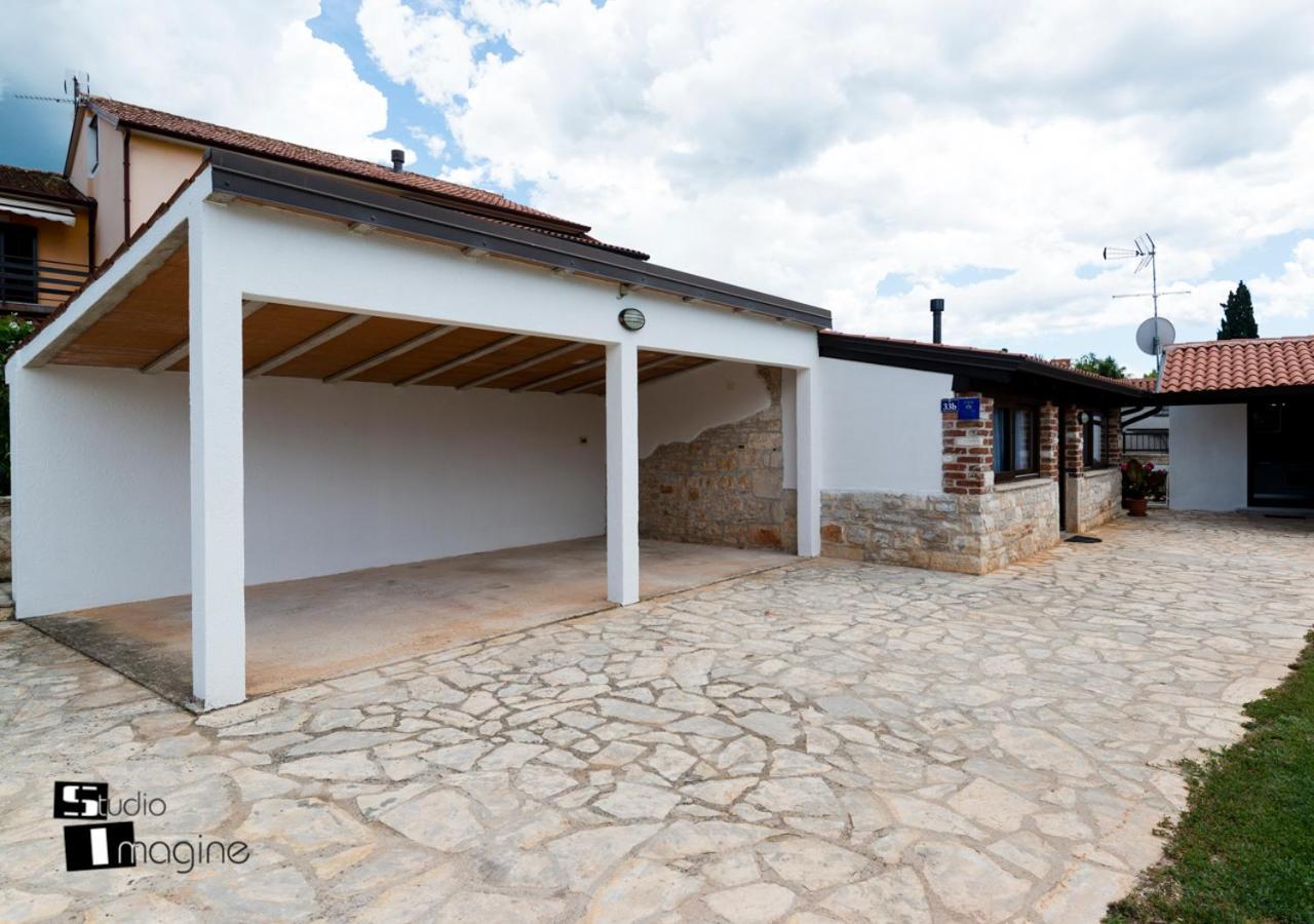 Charming Stone Cottage By The Sea Umag Exterior foto